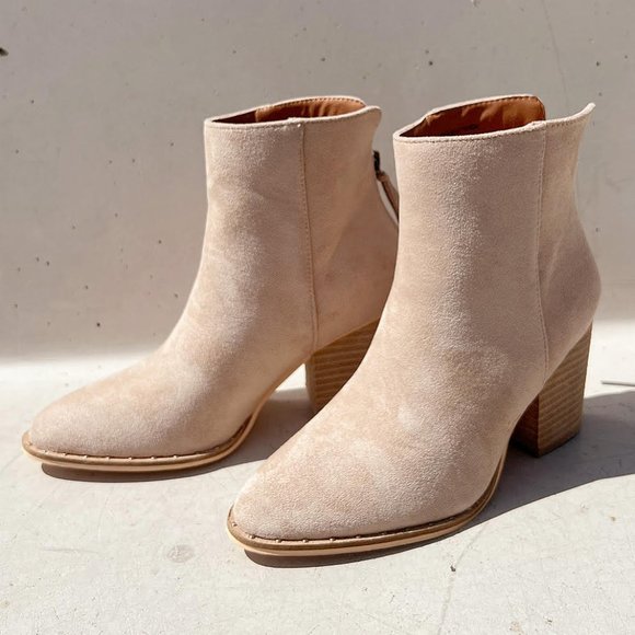 NEW Taupe Faux Suede Pointed Toe Rivet Mini Studded Block Heel Ankle Bootie Boot - Picture 3 of 16